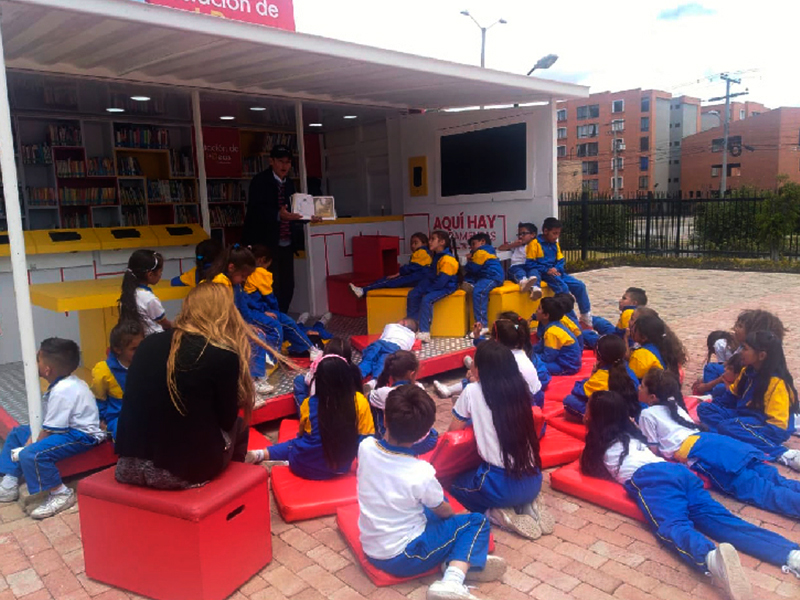 mobiliario-educativo-container-estacion-ideas-biblioteca-2