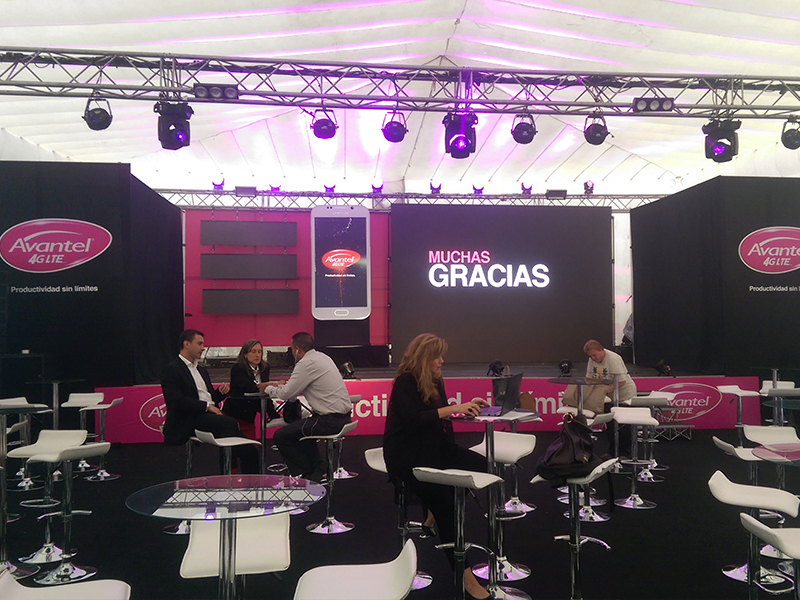 escenografia lanzamiento avantel 1