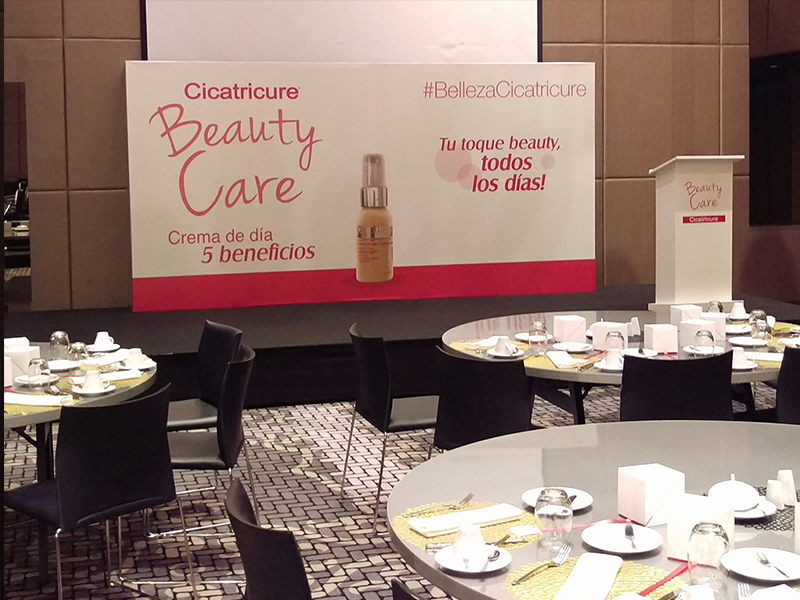 escenografia lanzamiento beautycare 2
