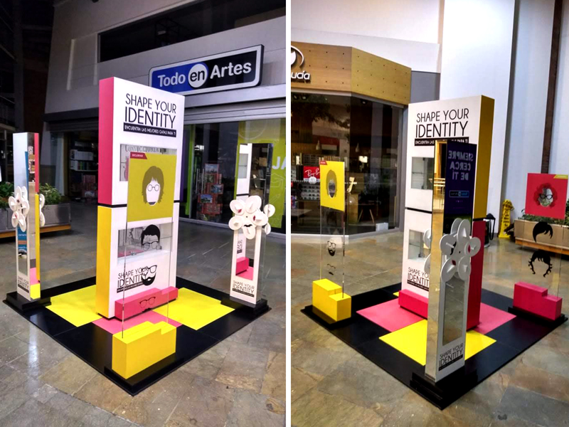 stand optica gafas luxottica frames 2